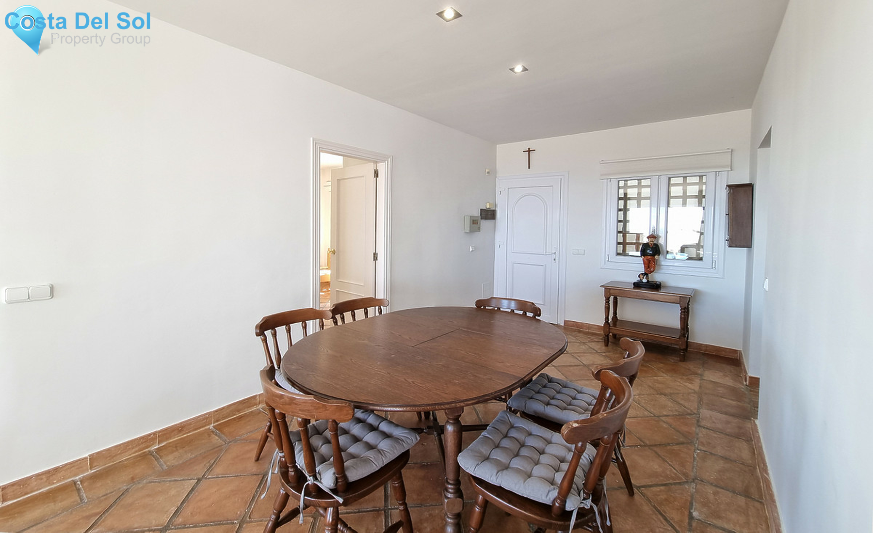 Middle Floor Apartment in La Mairena-1529173