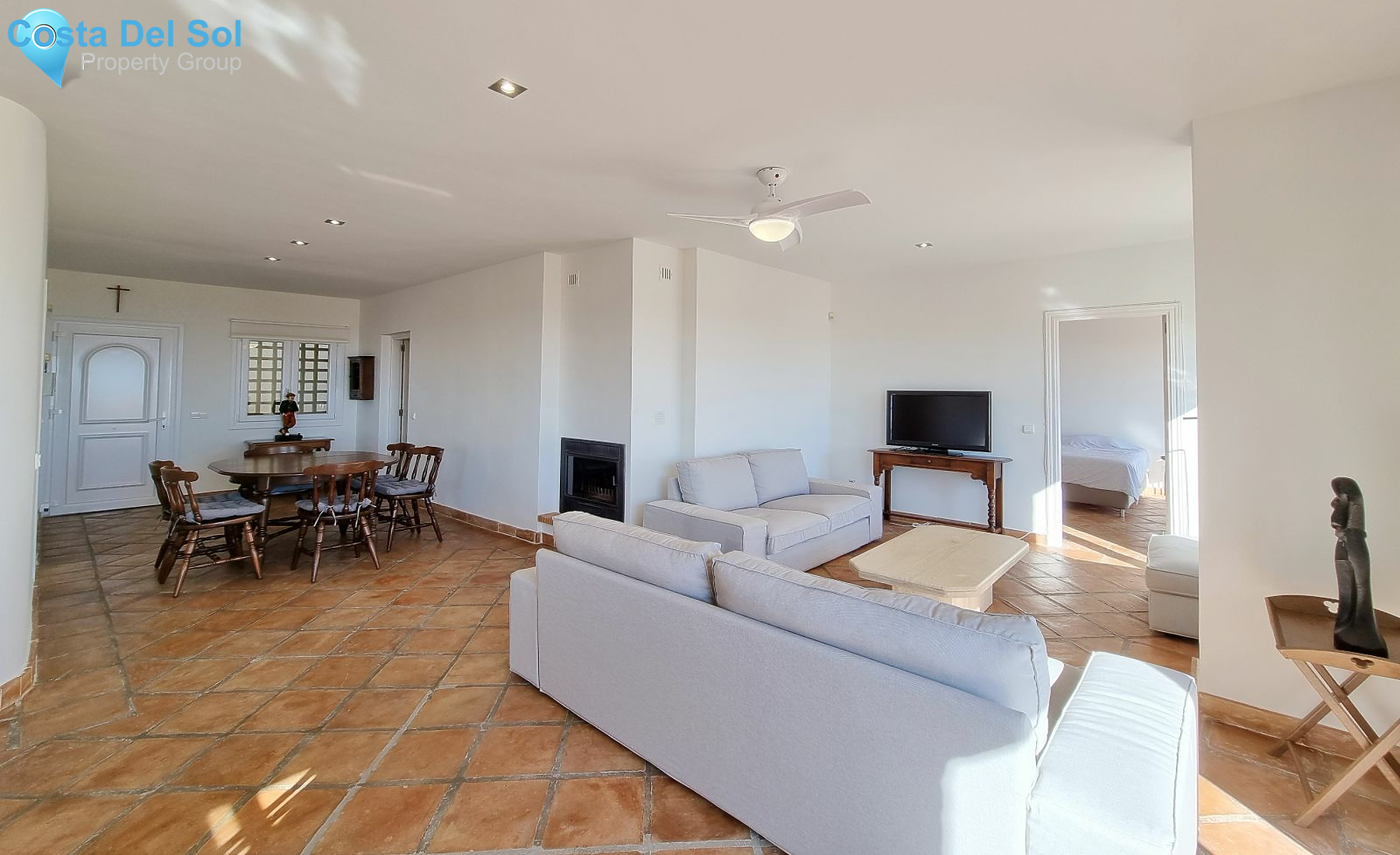 Middle Floor Apartment in La Mairena-1481227