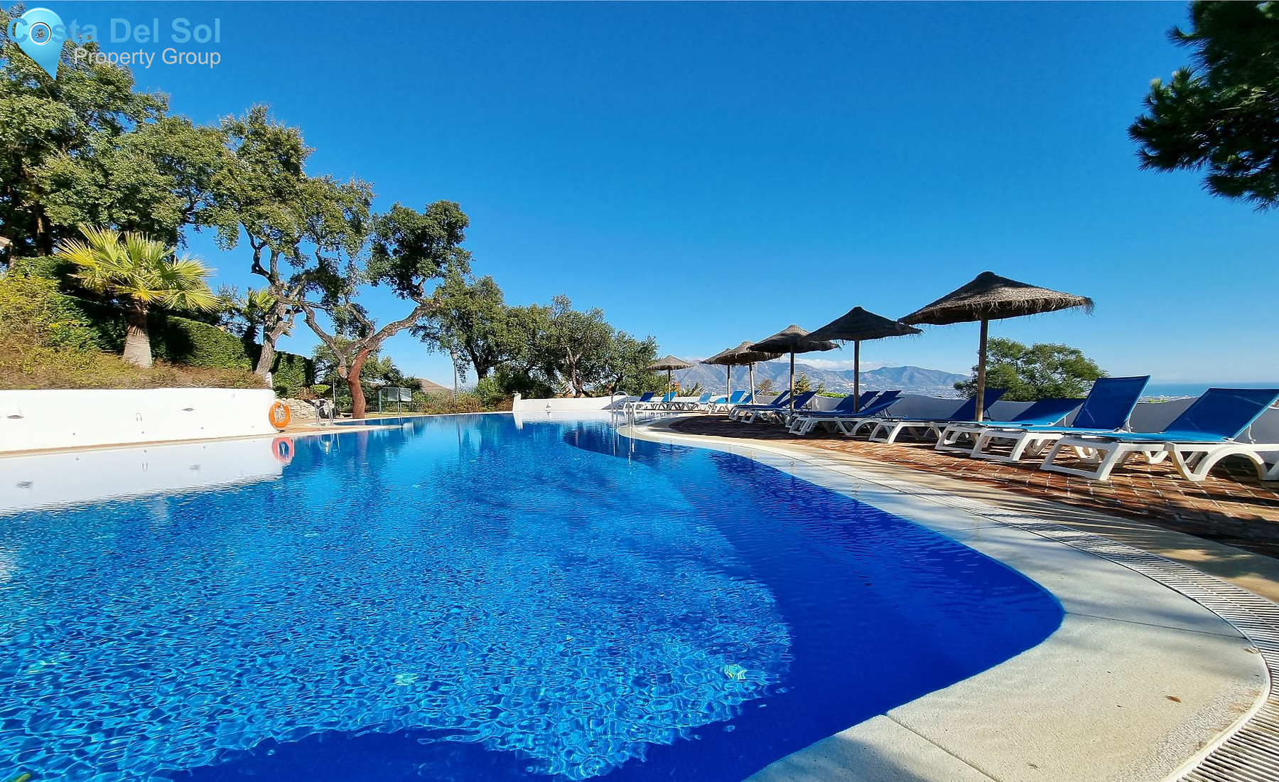 Middle Floor Apartment in La Mairena-1481229