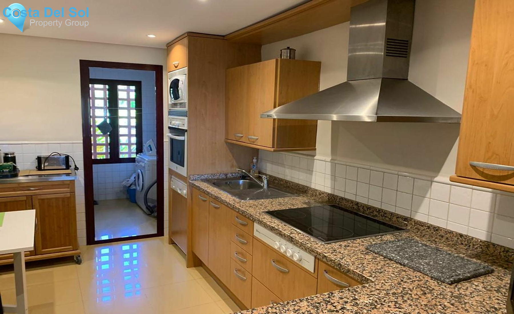 Middle Floor Apartment in La Mairena-1518088