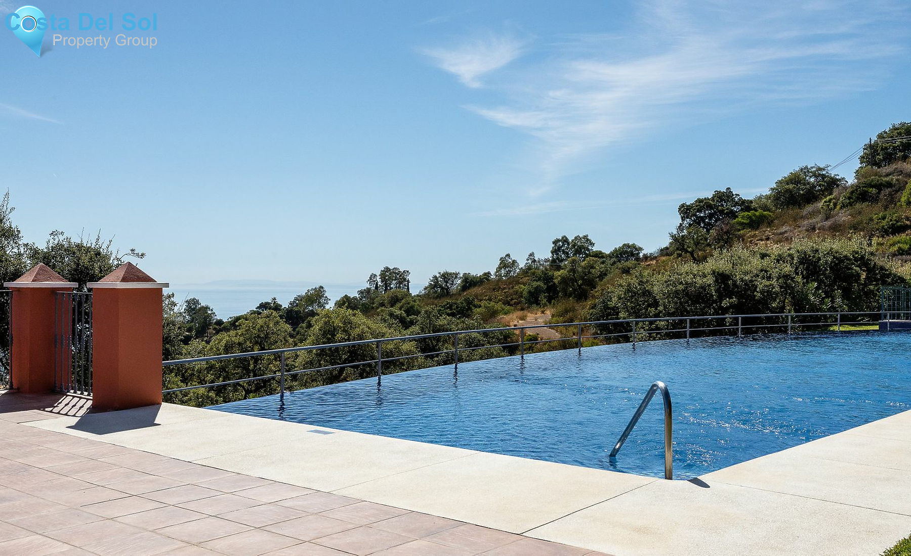 Middle Floor Apartment in La Mairena-1518447