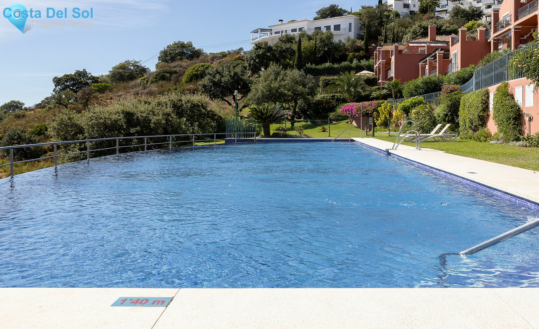 Middle Floor Apartment in La Mairena-1518448