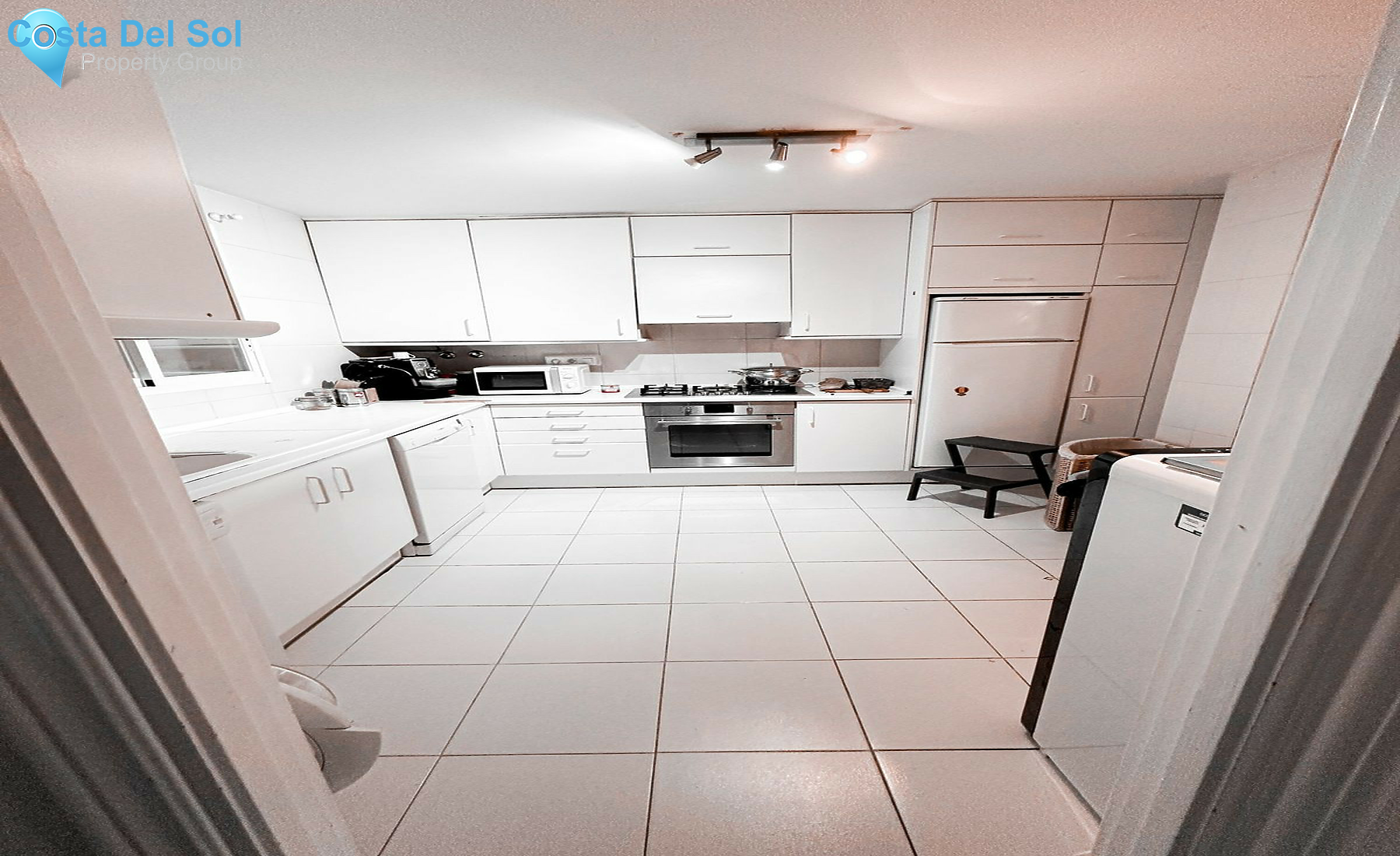 Middle Floor Apartment in La Quinta-1556527