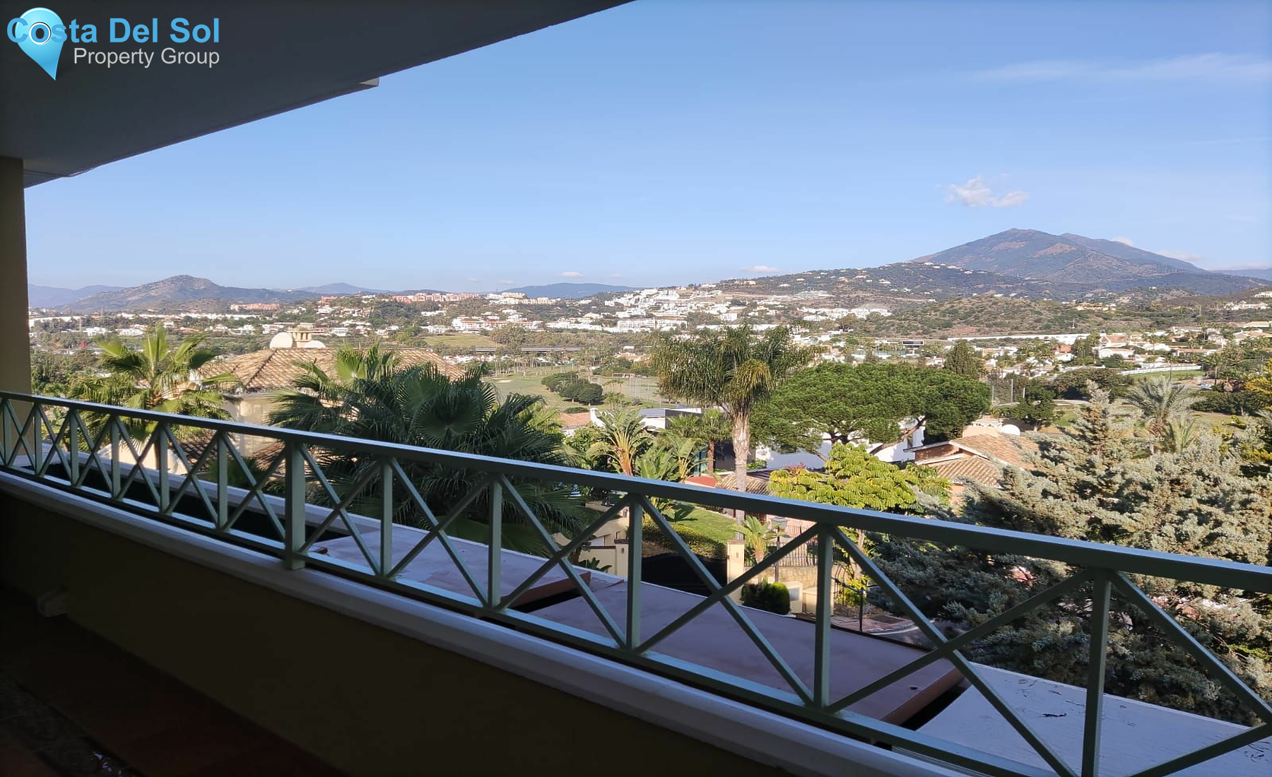 Middle Floor Apartment in Las Brisas-1192468