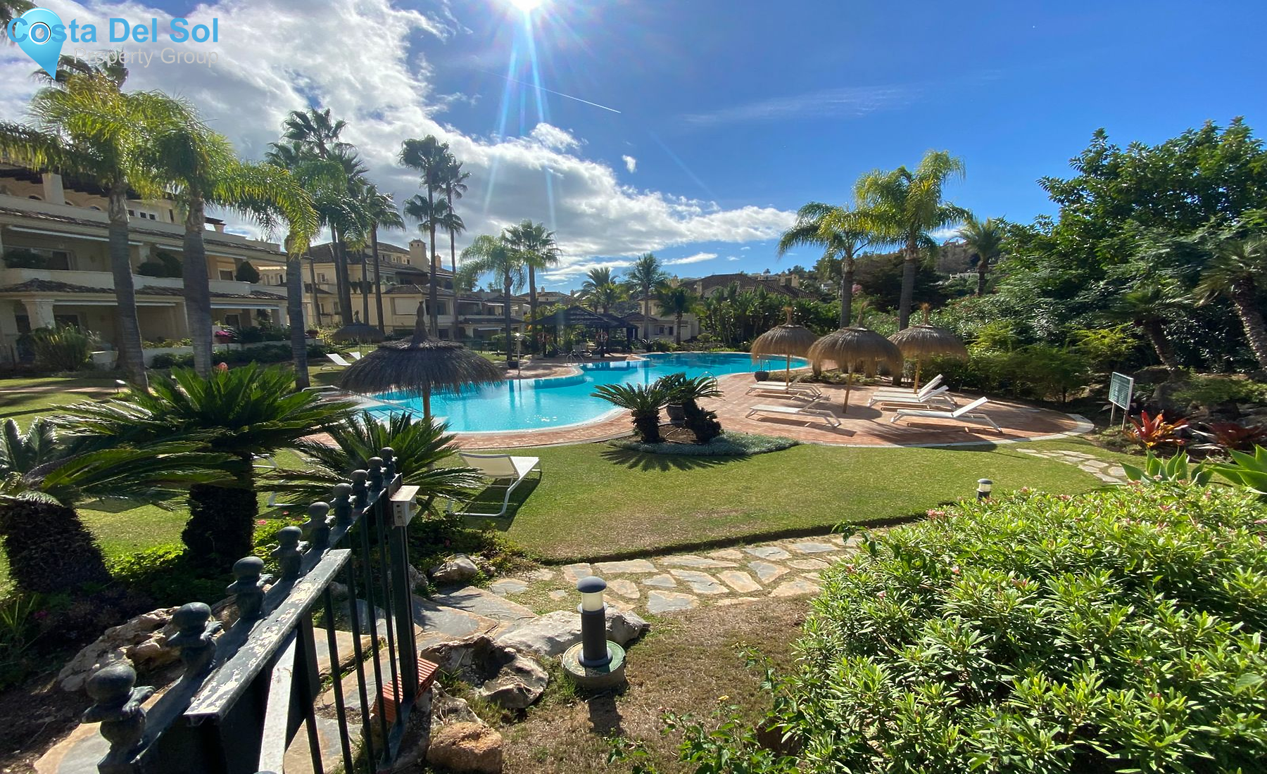 Middle Floor Apartment in Las Brisas-1417541