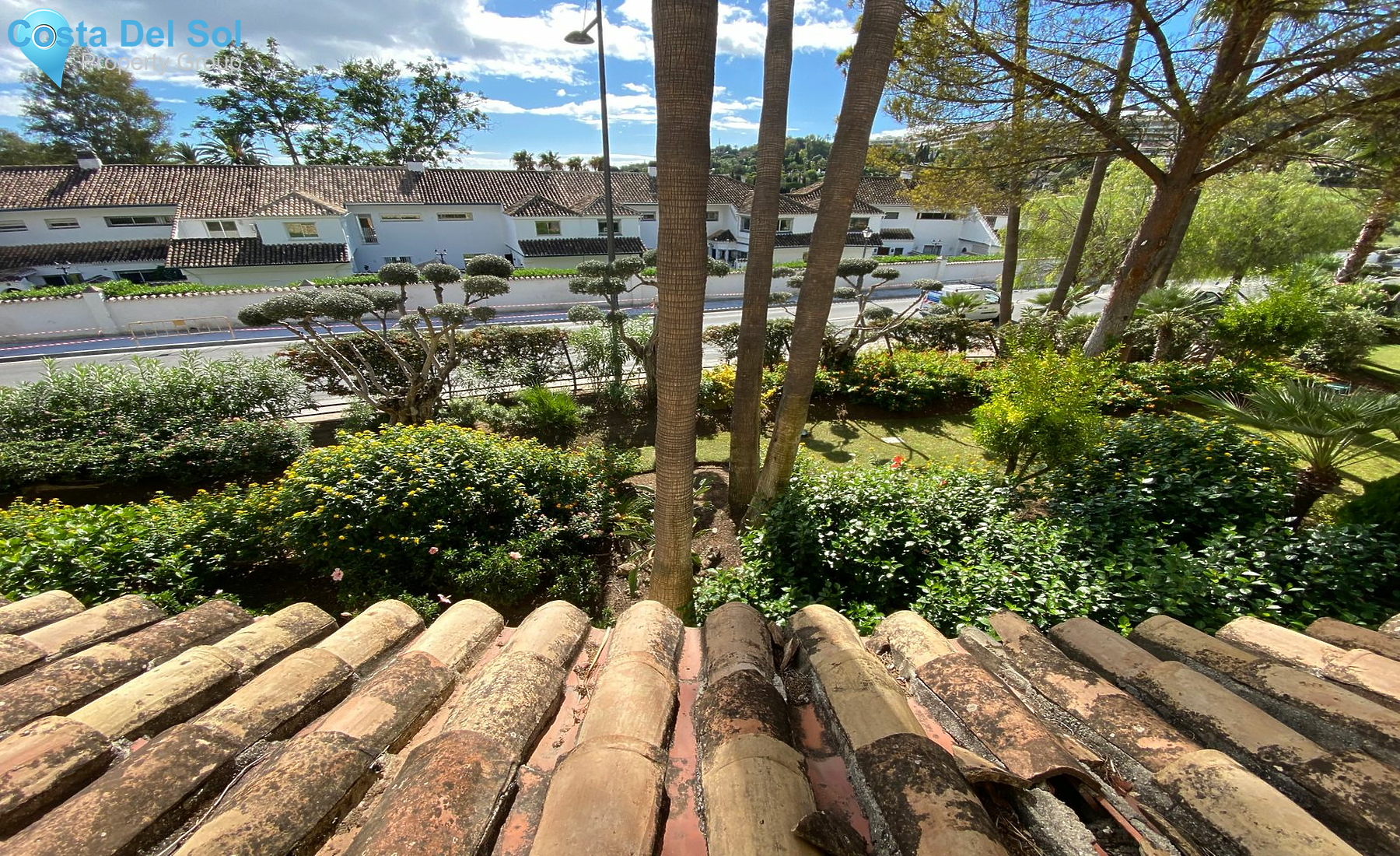 Middle Floor Apartment in Las Brisas-1417547