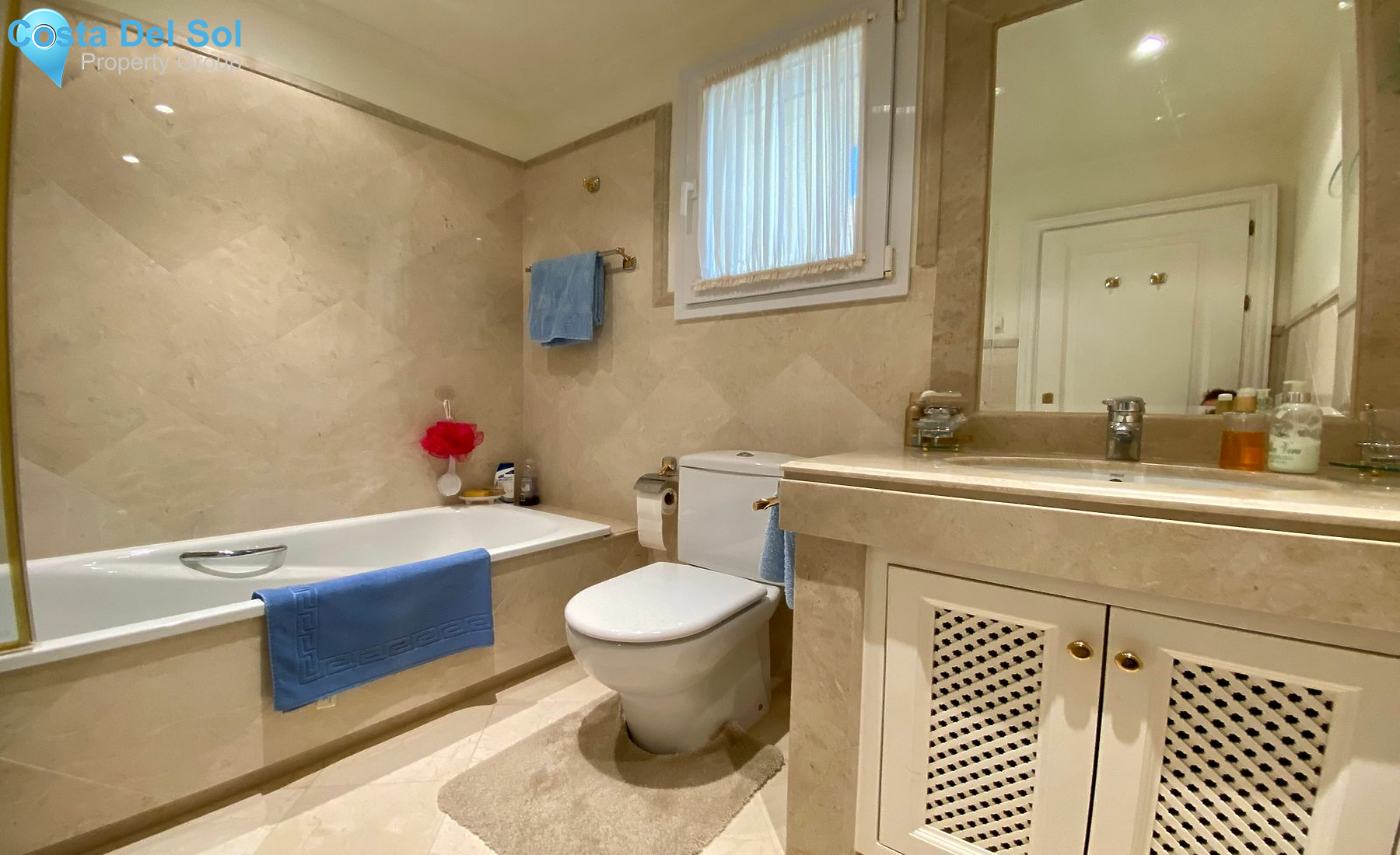 Middle Floor Apartment in Las Brisas-1417537