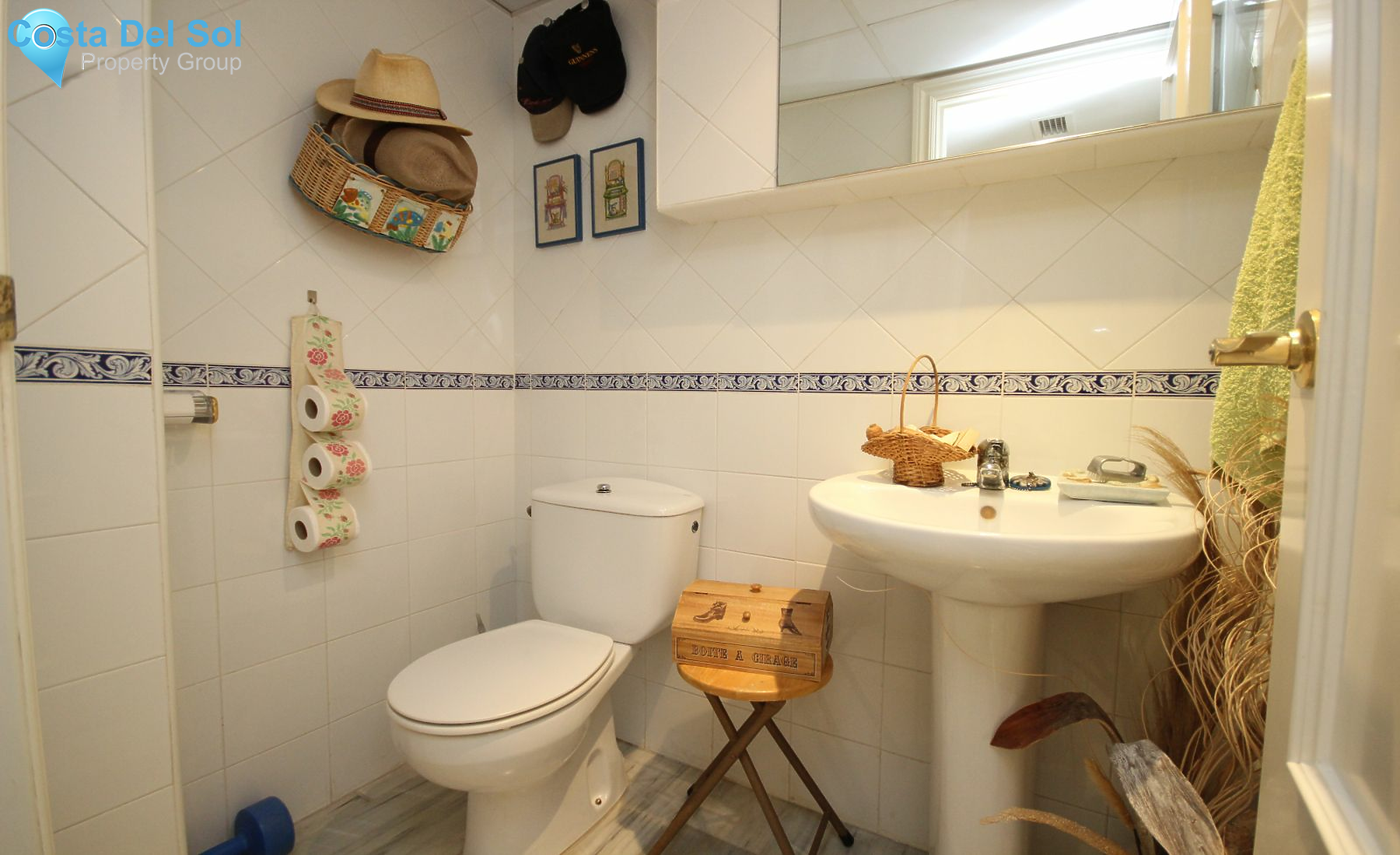 Middle Floor Apartment in Las Chapas-1129585