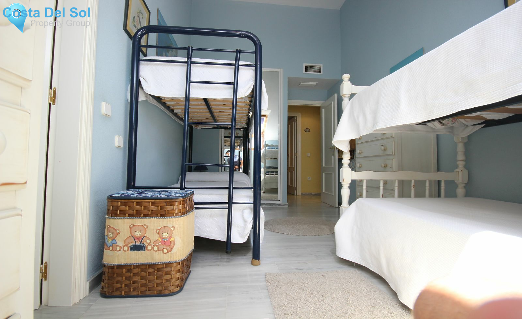 Middle Floor Apartment in Las Chapas-1129580