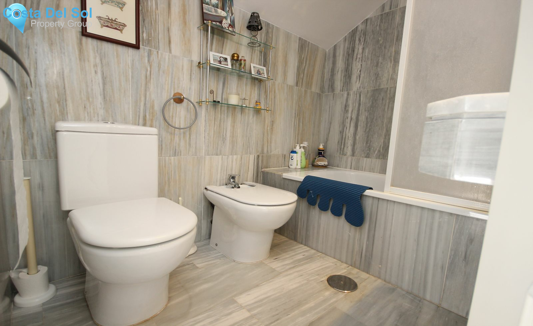 Middle Floor Apartment in Las Chapas-1129581