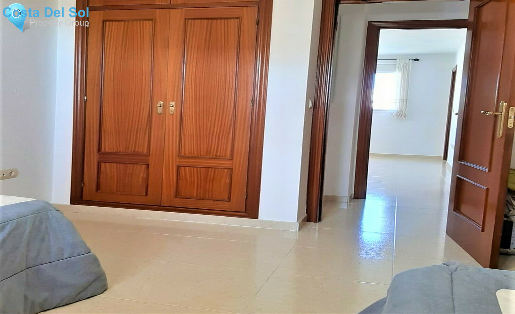 Middle Floor Apartment in Las Lagunas-1294345