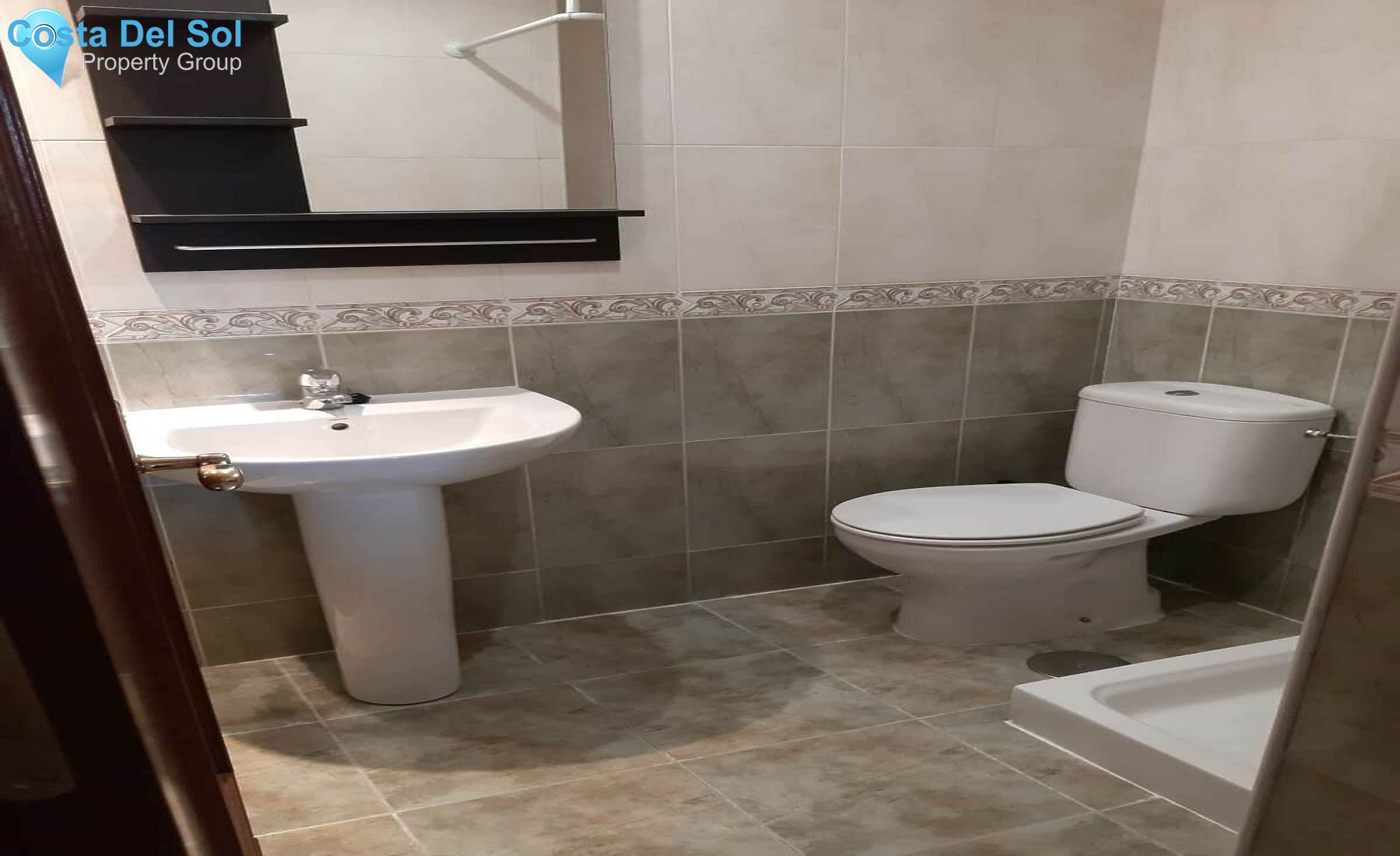 Middle Floor Apartment in Las Lagunas-1294346