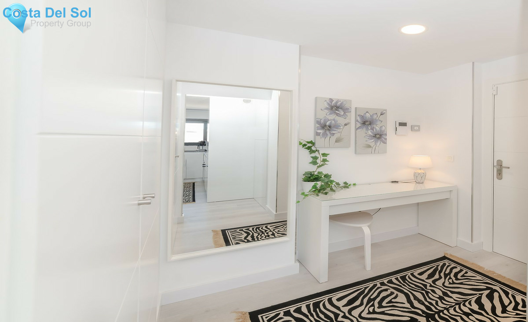 Middle Floor Apartment in Las Lagunas-1542772