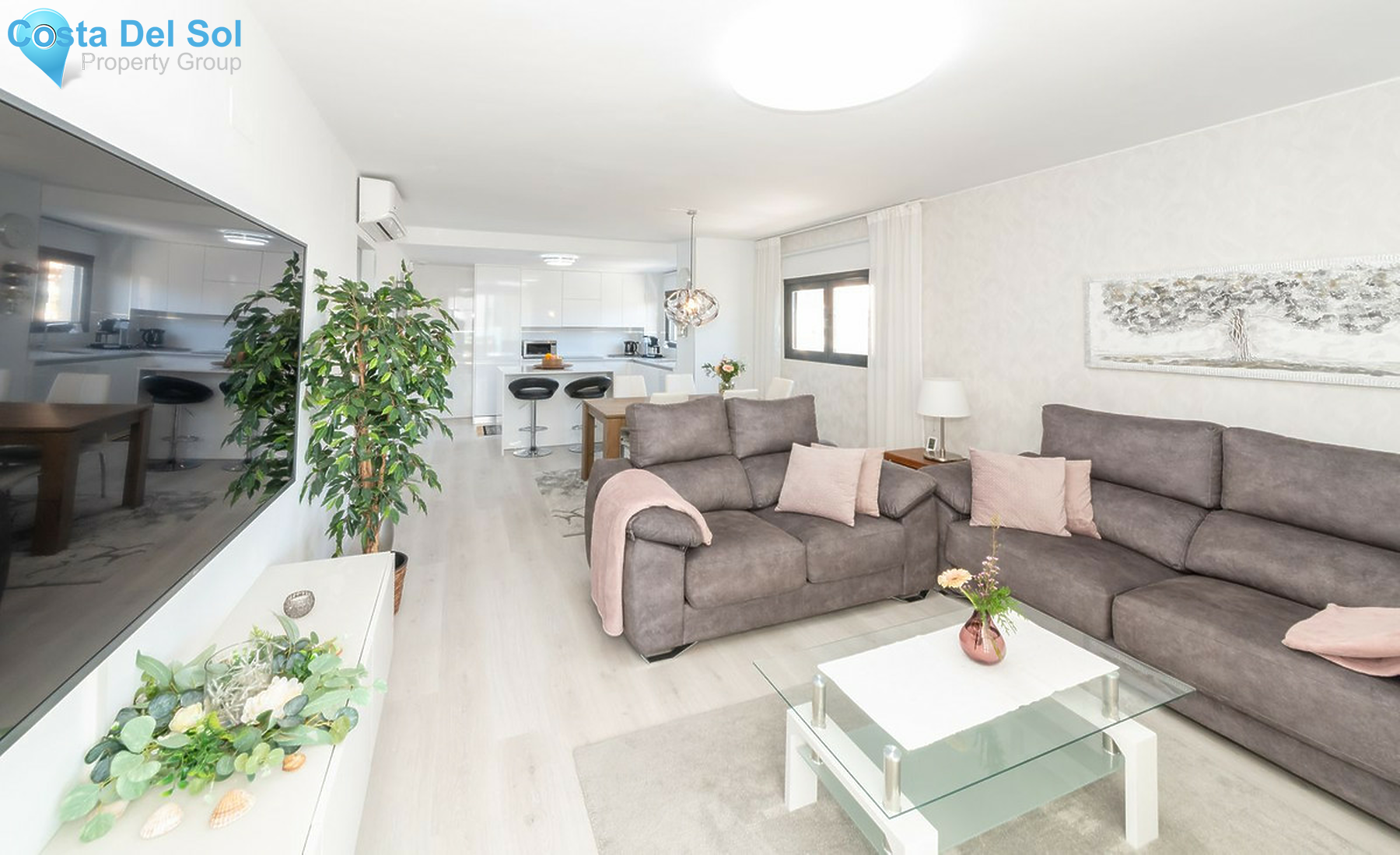 Middle Floor Apartment in Las Lagunas-1542761