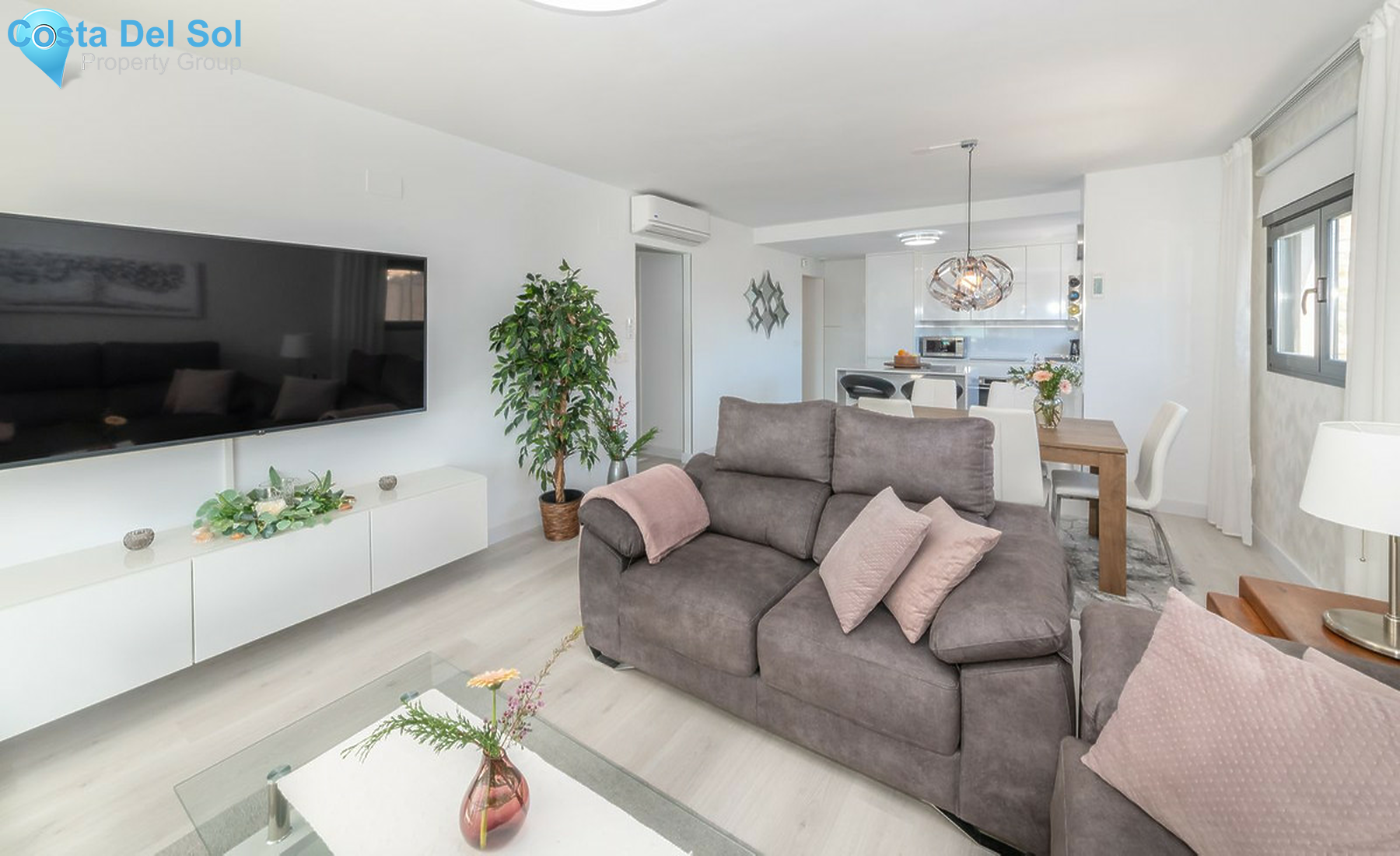 Middle Floor Apartment in Las Lagunas-1542762