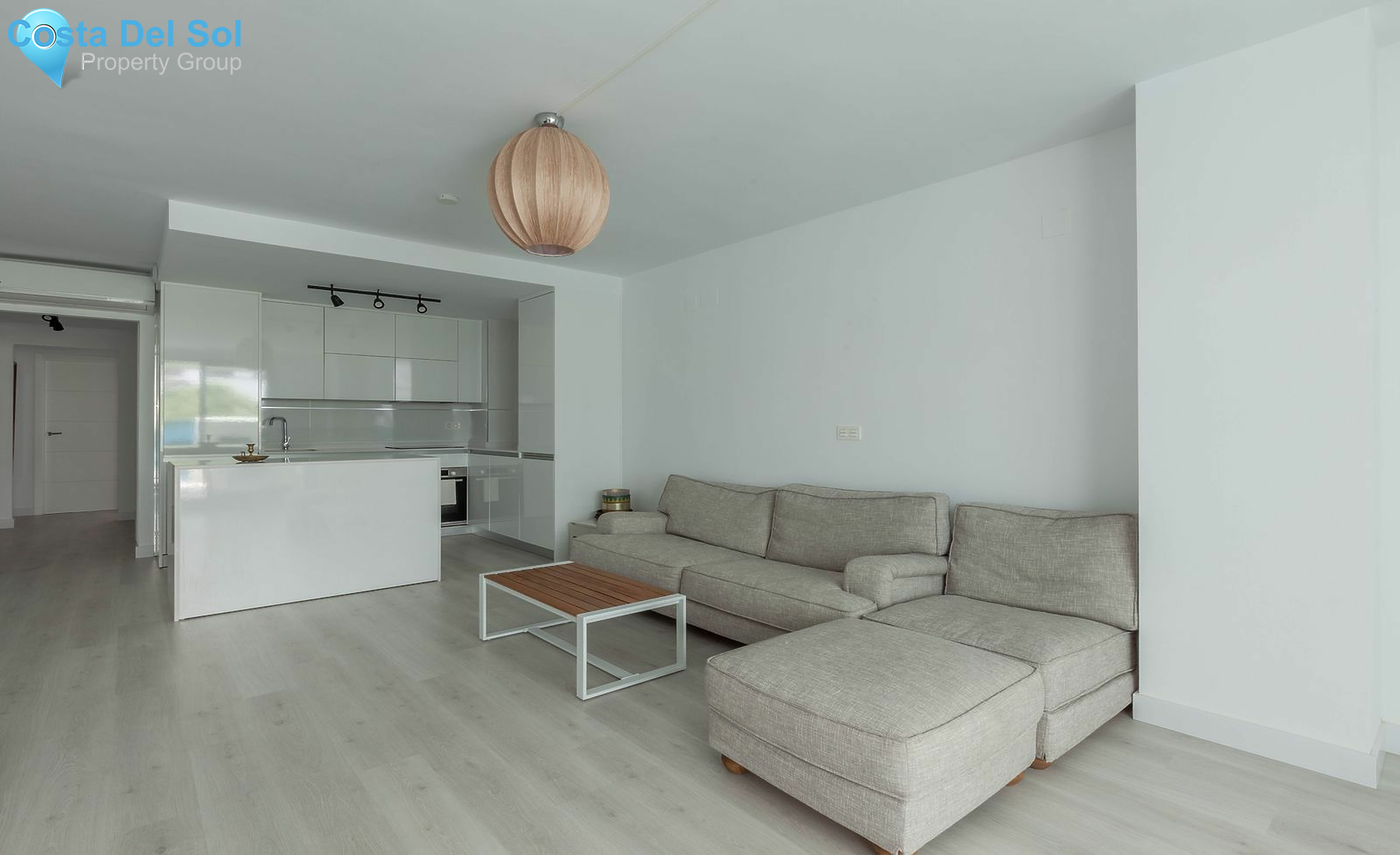 Middle Floor Apartment in Las Lagunas-1189802