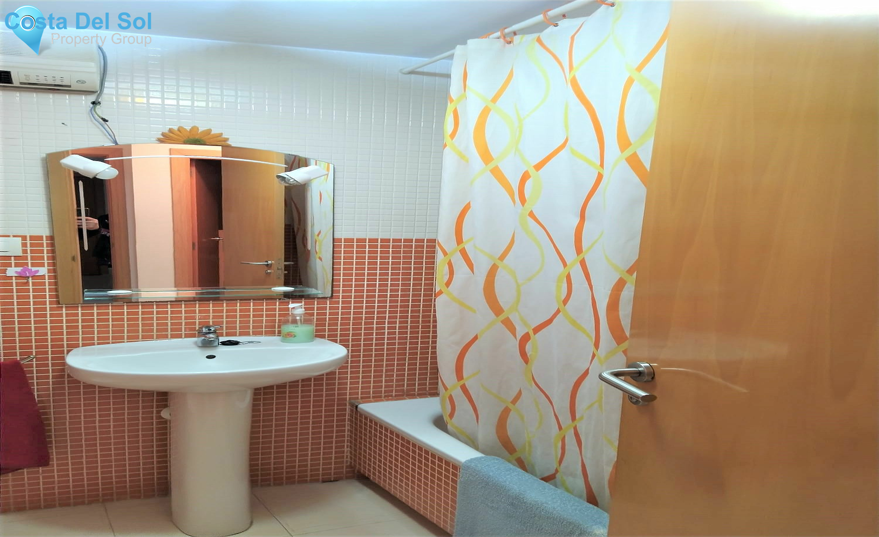 Middle Floor Apartment in Las Lagunas-1195978