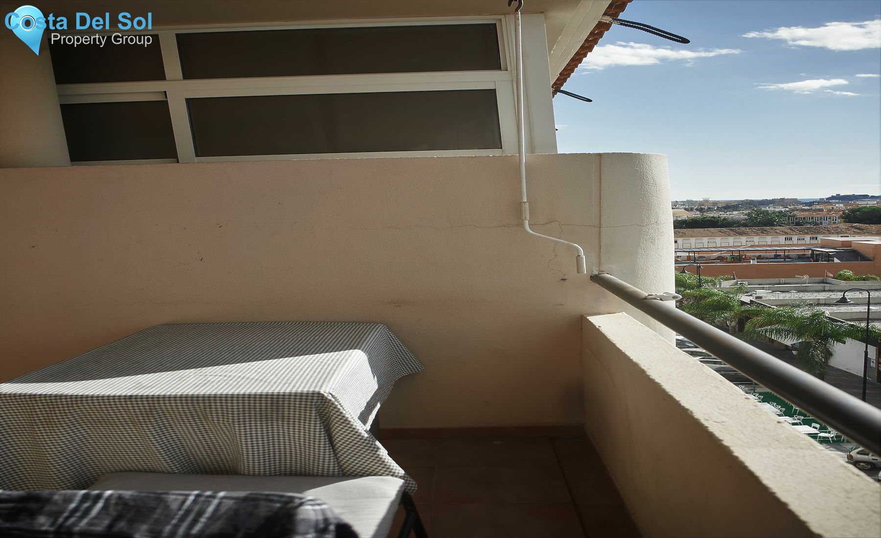 Middle Floor Apartment in Las Lagunas-1196021