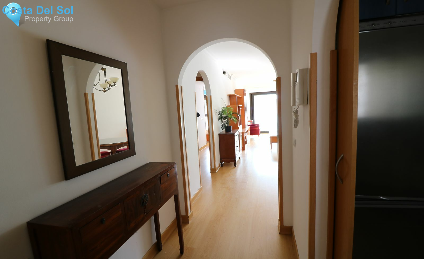 Middle Floor Apartment in Las Lagunas-1209051