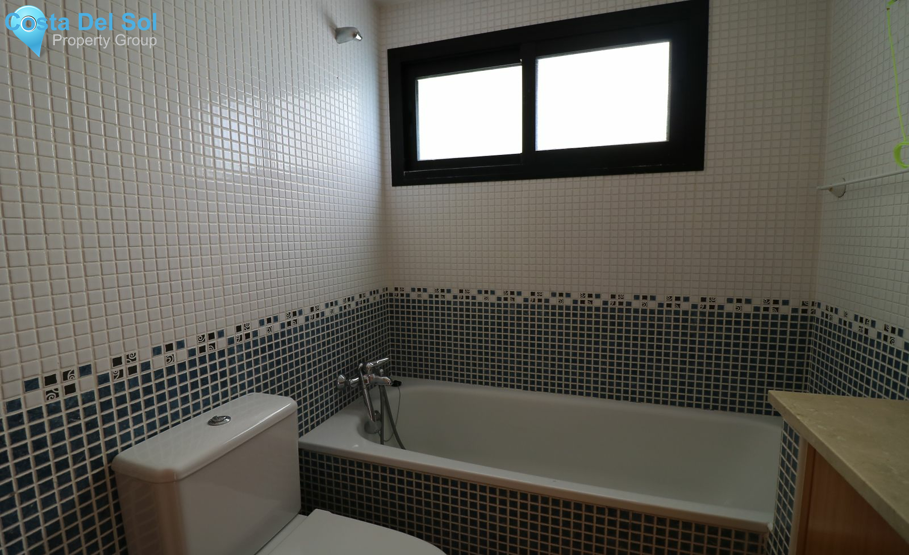 Middle Floor Apartment in Las Lagunas-1209056
