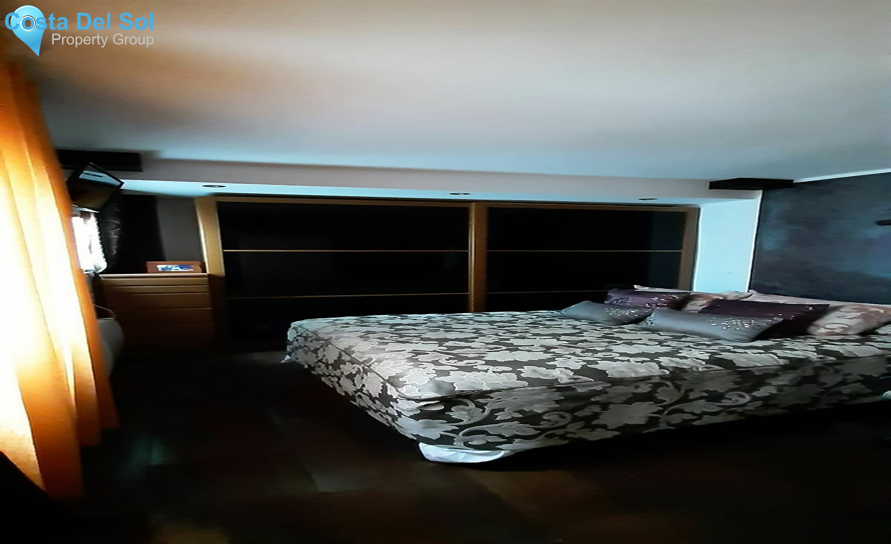 Middle Floor Apartment in Las Lagunas-1419771