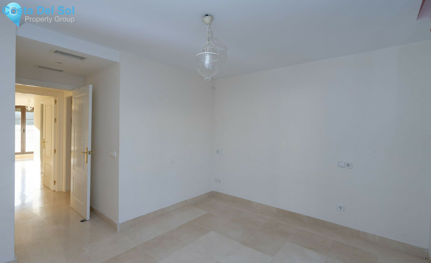 Middle Floor Apartment in Los Arqueros-1498930