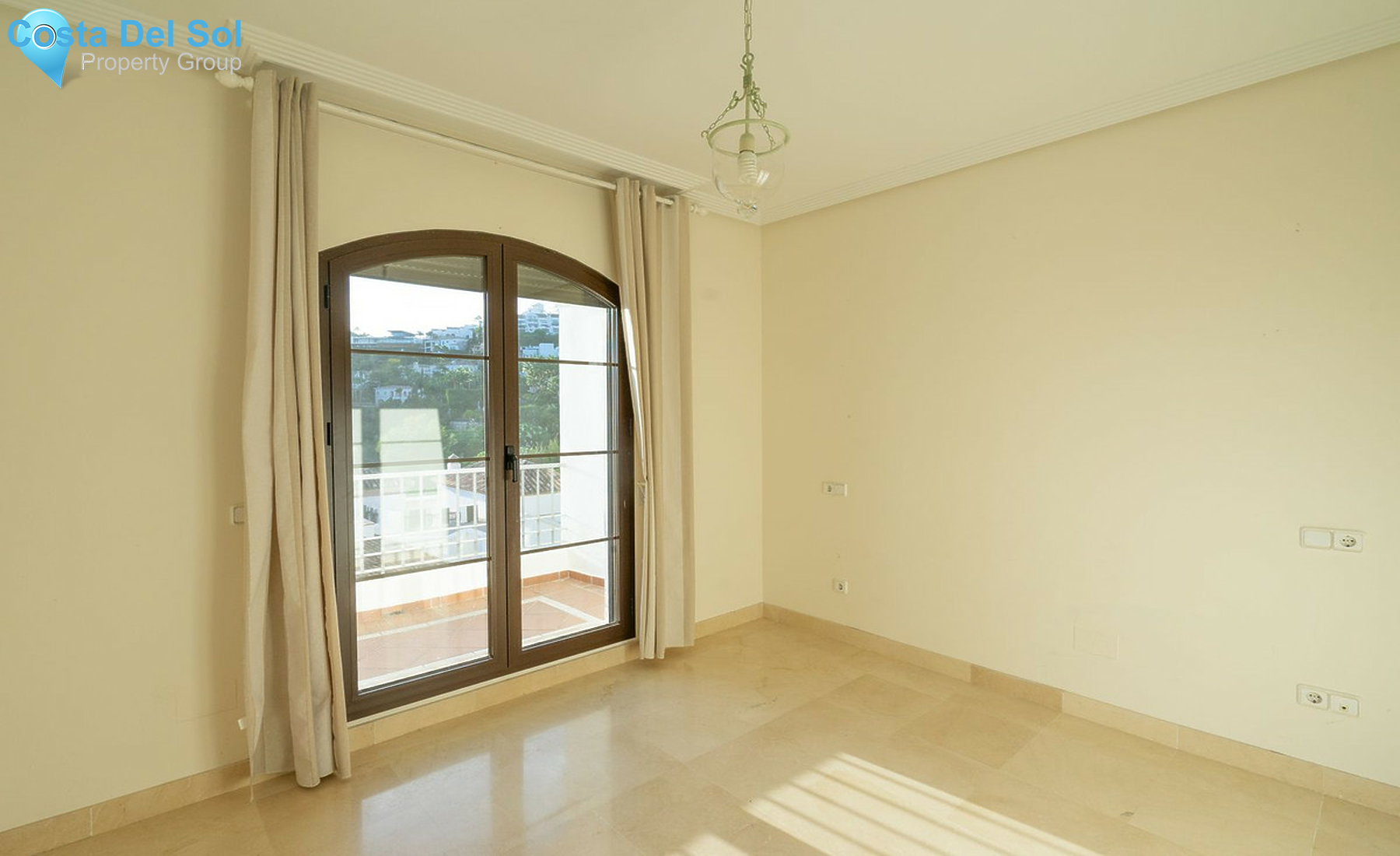 Middle Floor Apartment in Los Arqueros-1498934