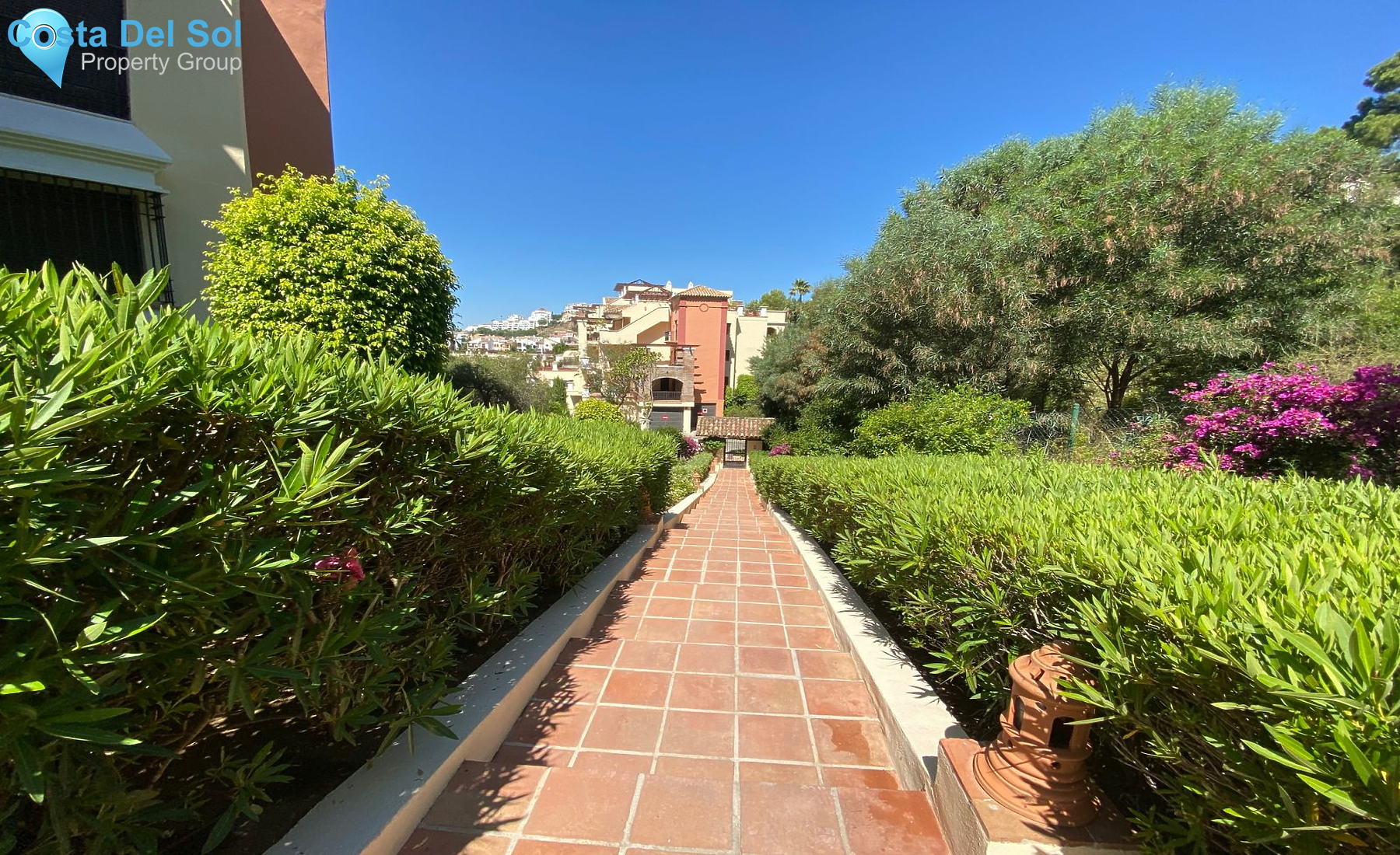 Middle Floor Apartment in Los Arqueros-1491677