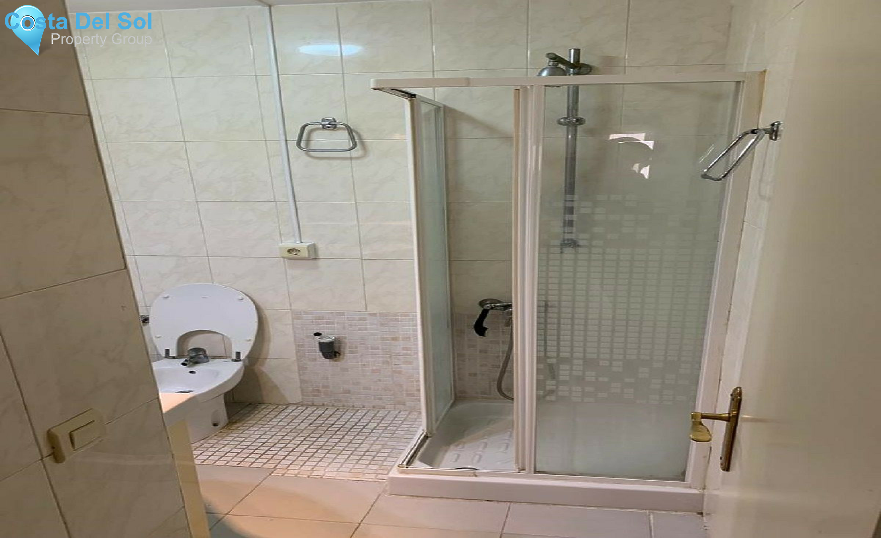 Middle Floor Apartment in Los Boliches-1263799