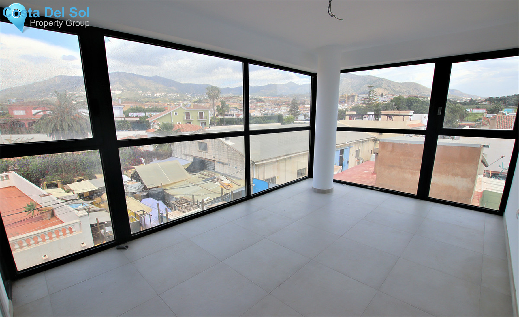 Middle Floor Apartment in Los Boliches-1289146
