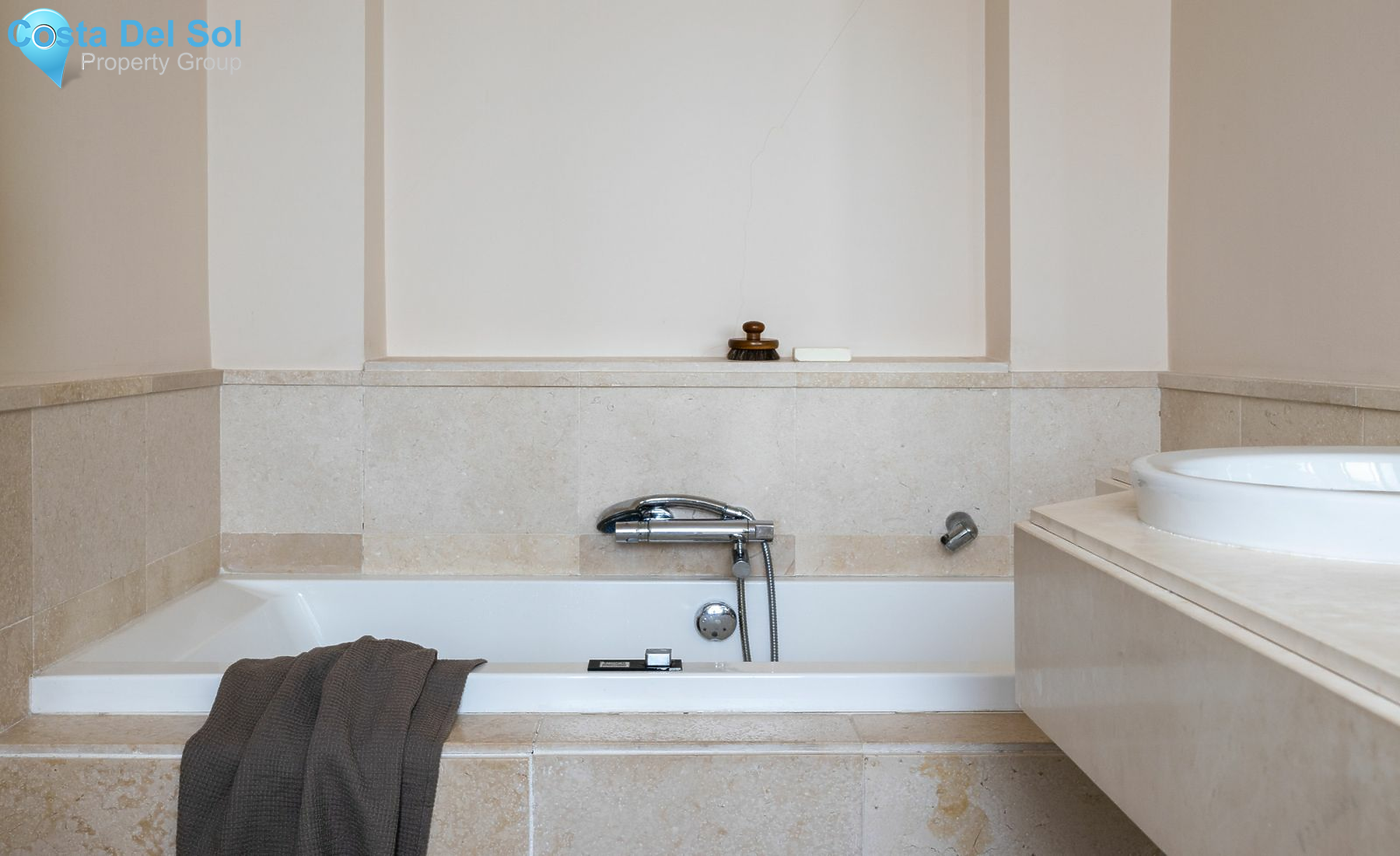 Middle Floor Apartment in Los Flamingos-1518054