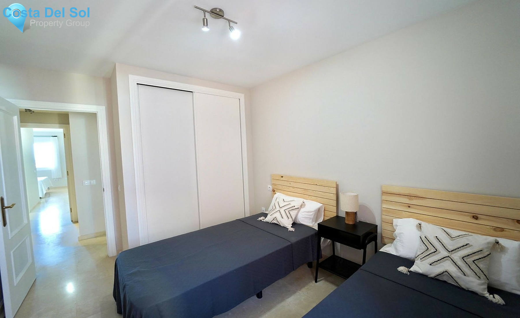 Middle Floor Apartment in Los Pacos-1412338