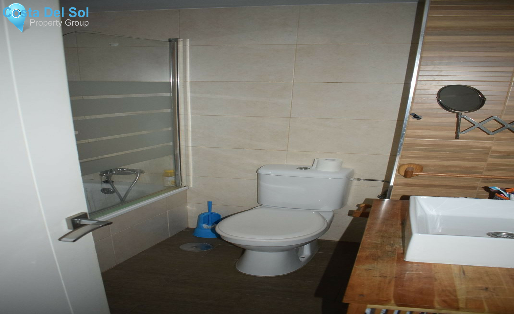 Middle Floor Apartment in Malaga Centro-1290434