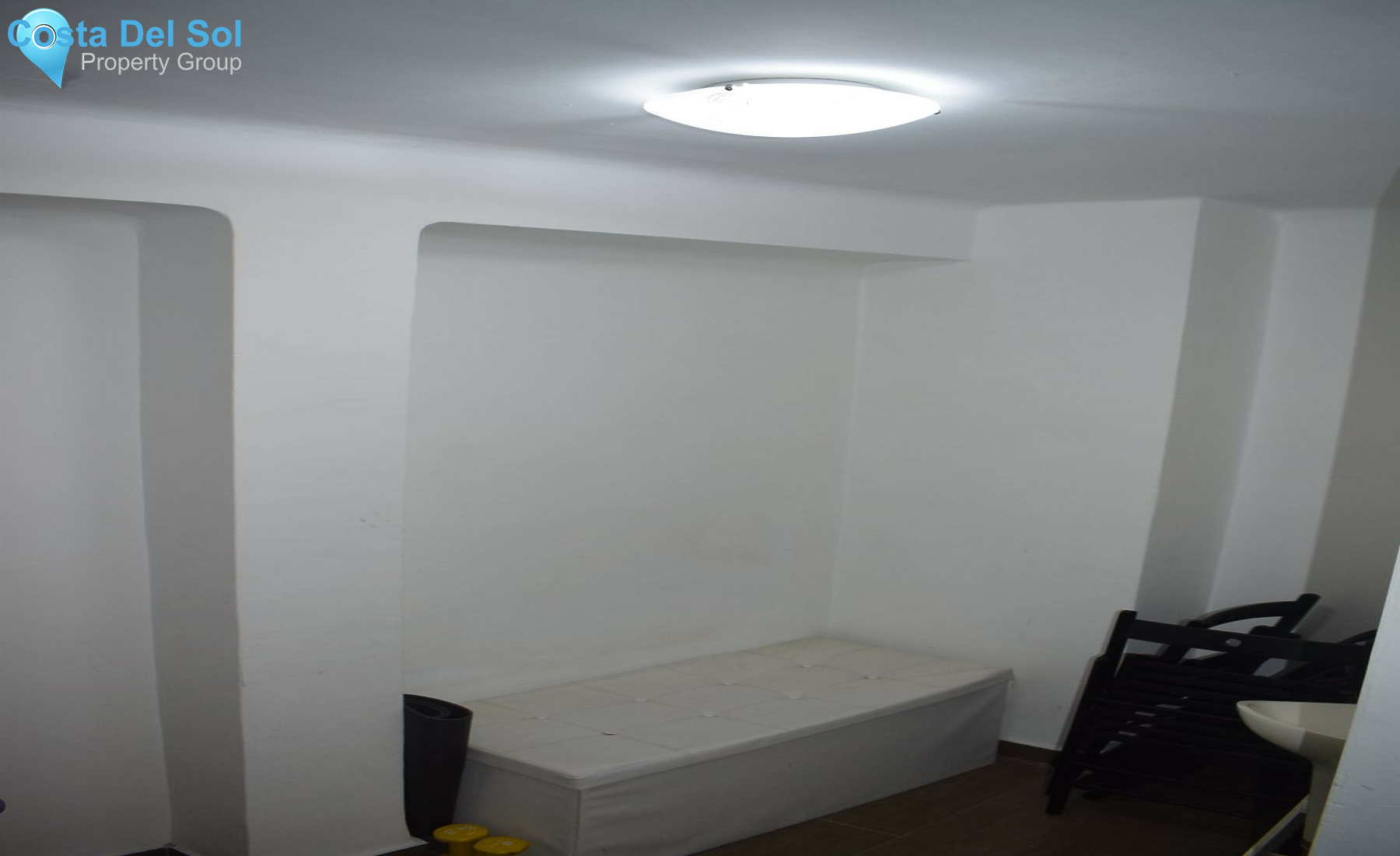 Middle Floor Apartment in Malaga Centro-1290435