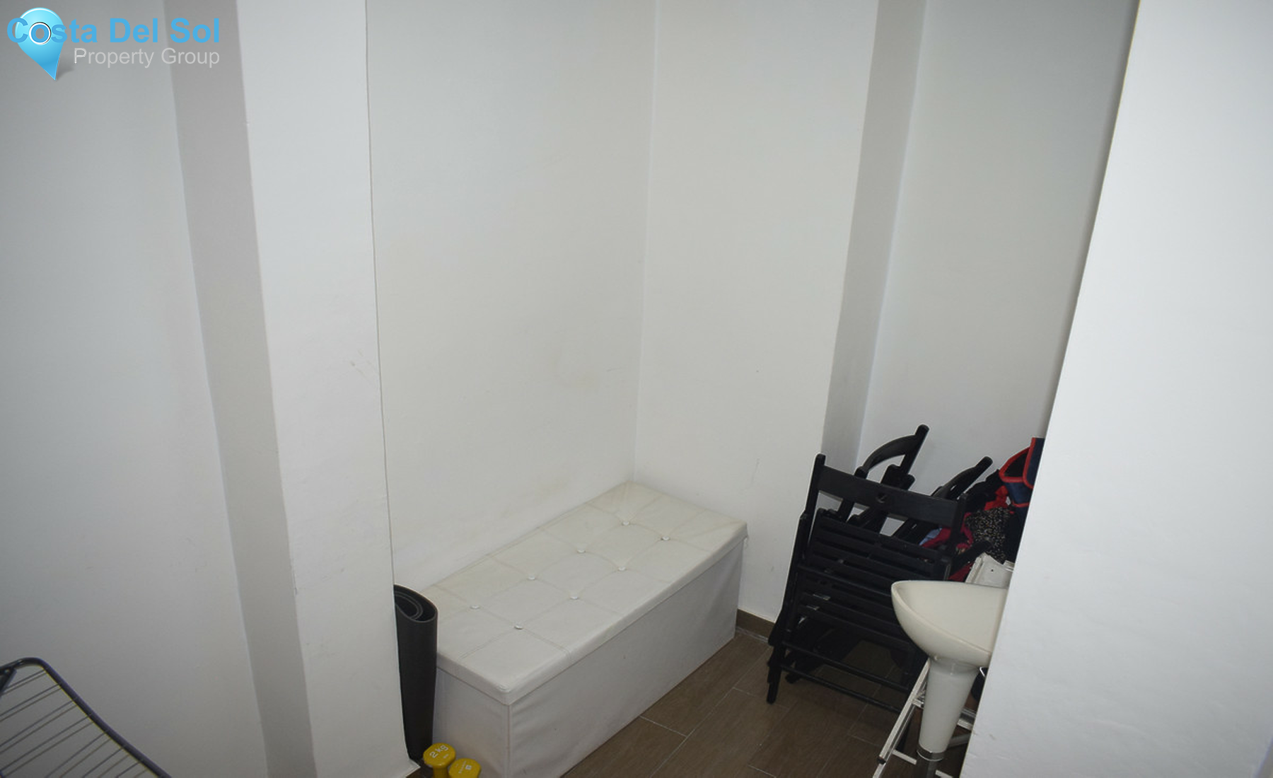 Middle Floor Apartment in Malaga Centro-1290428