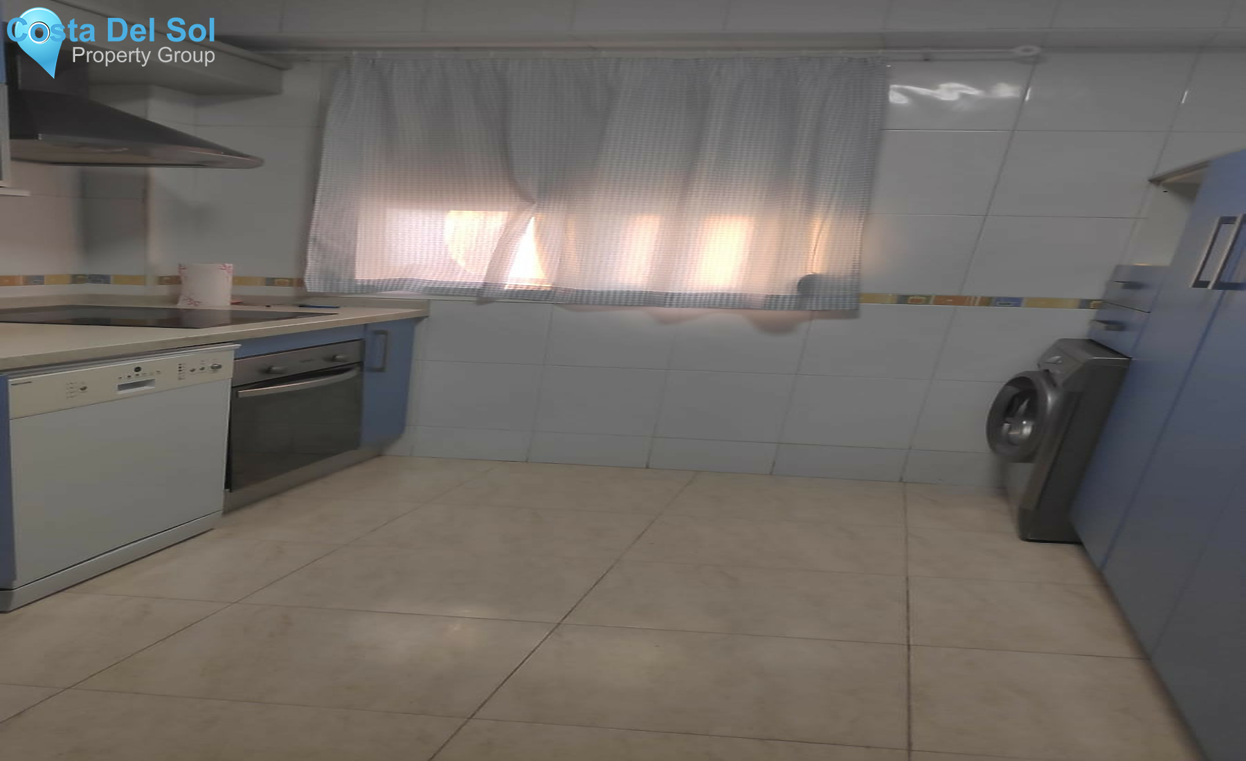 Middle Floor Apartment in Malaga Centro