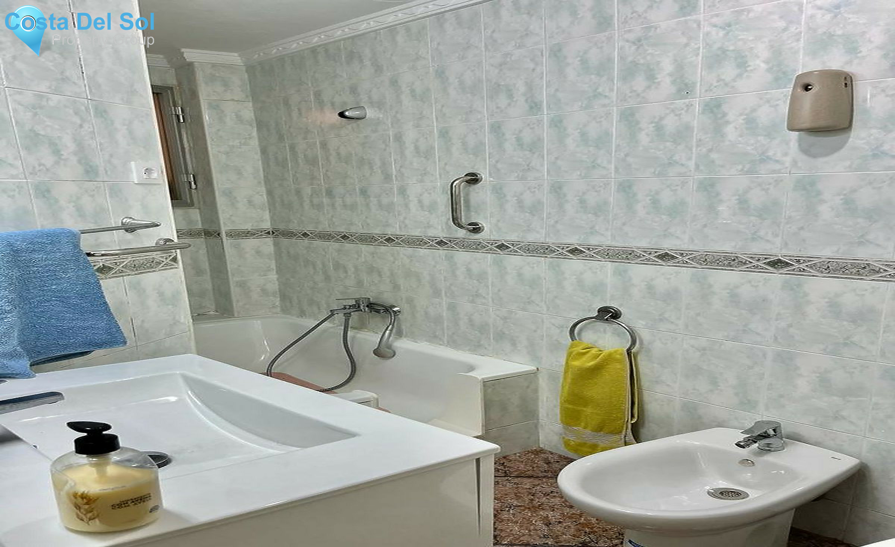 Middle Floor Apartment in Malaga Centro