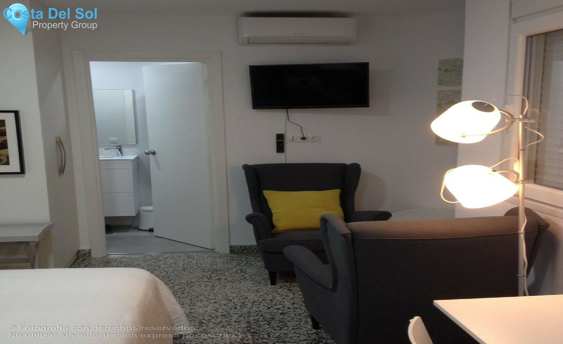 Middle Floor Apartment in Malaga Centro-1537879