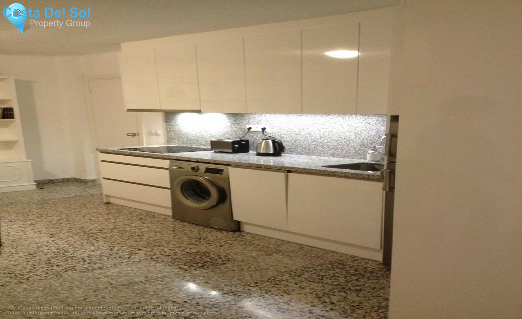 Middle Floor Apartment in Malaga Centro-1537865