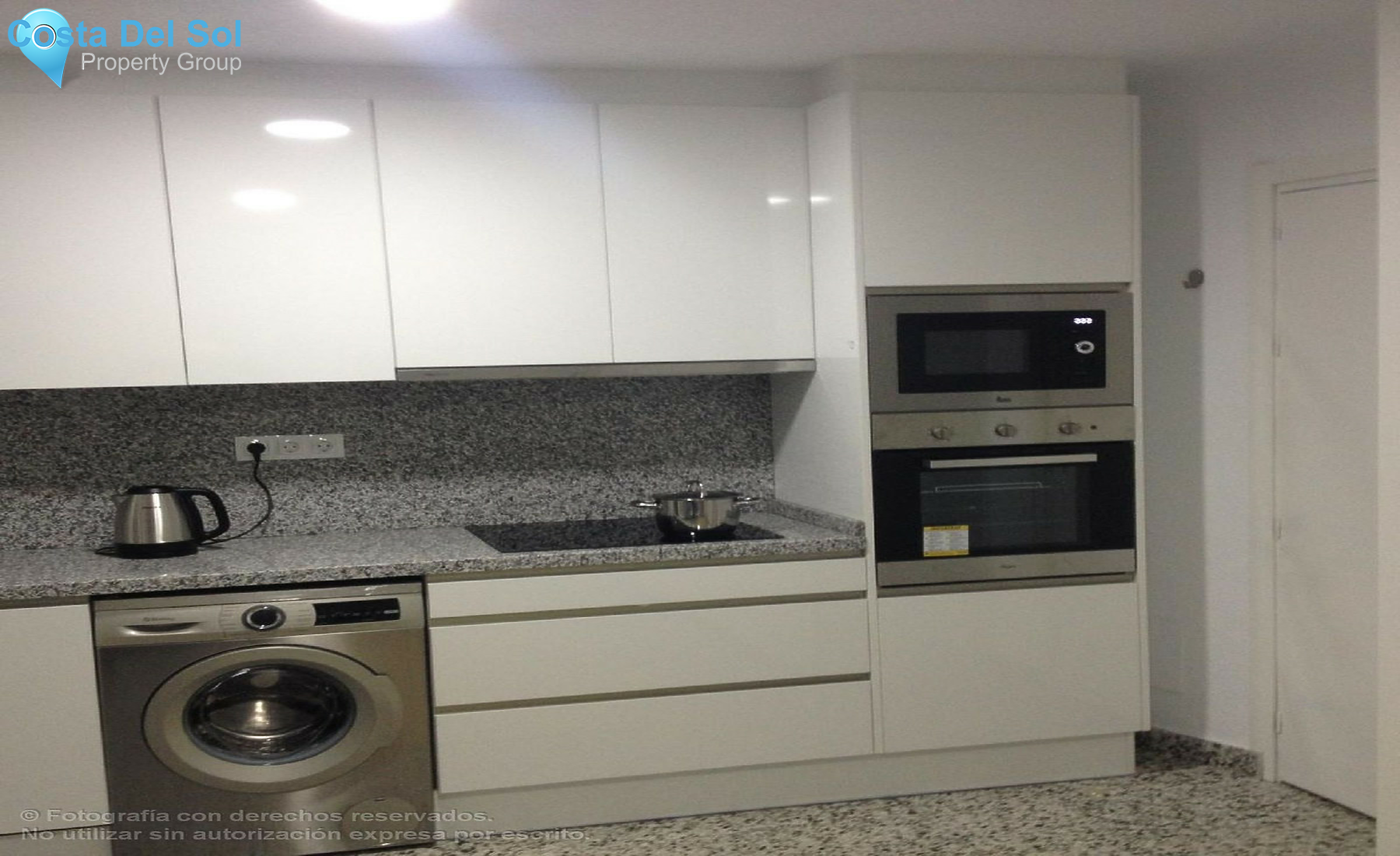 Middle Floor Apartment in Malaga Centro-1537866