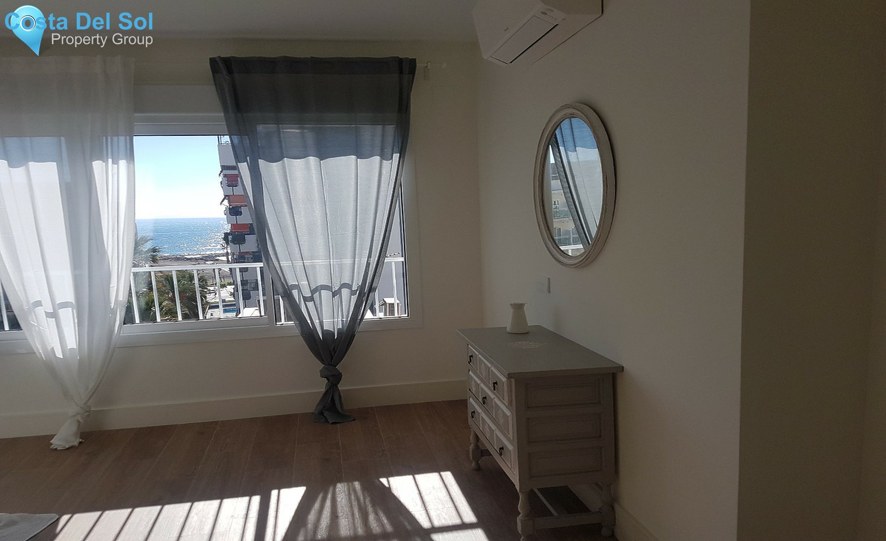 Middle Floor Apartment in Malaga Este