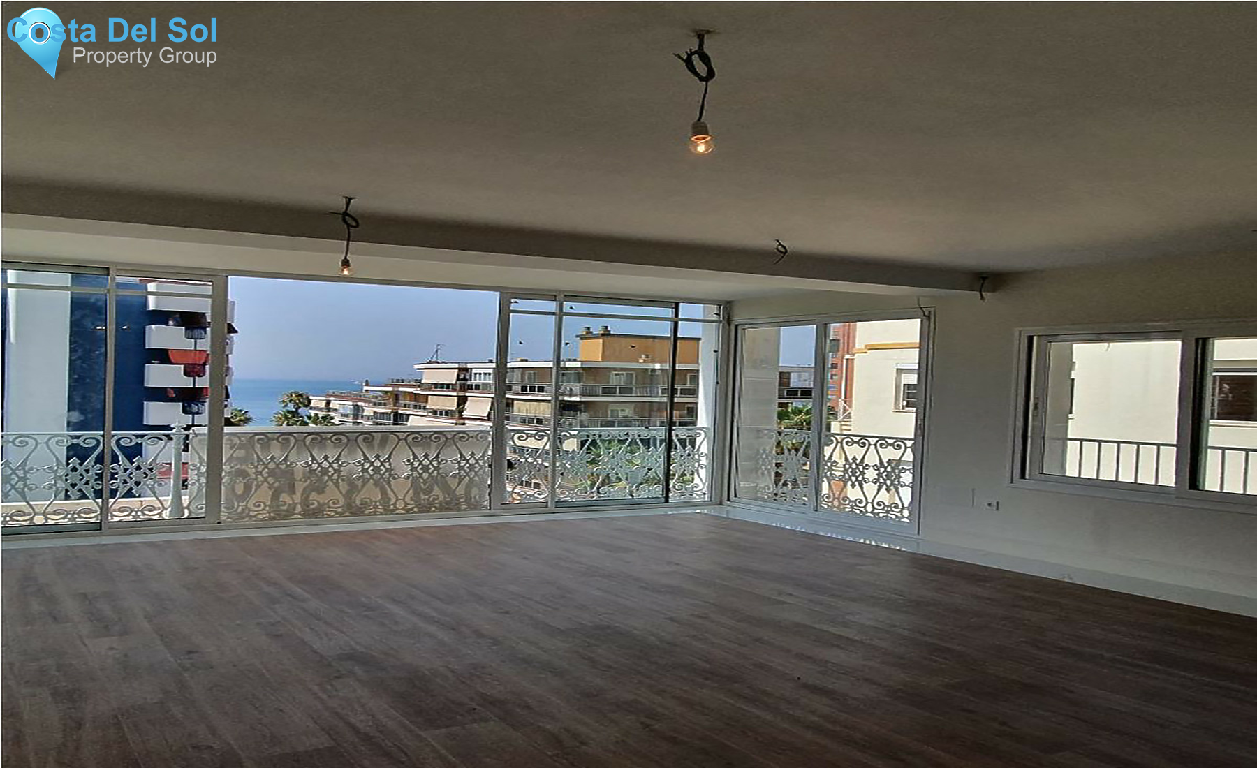 Middle Floor Apartment in Malaga Este-1376434