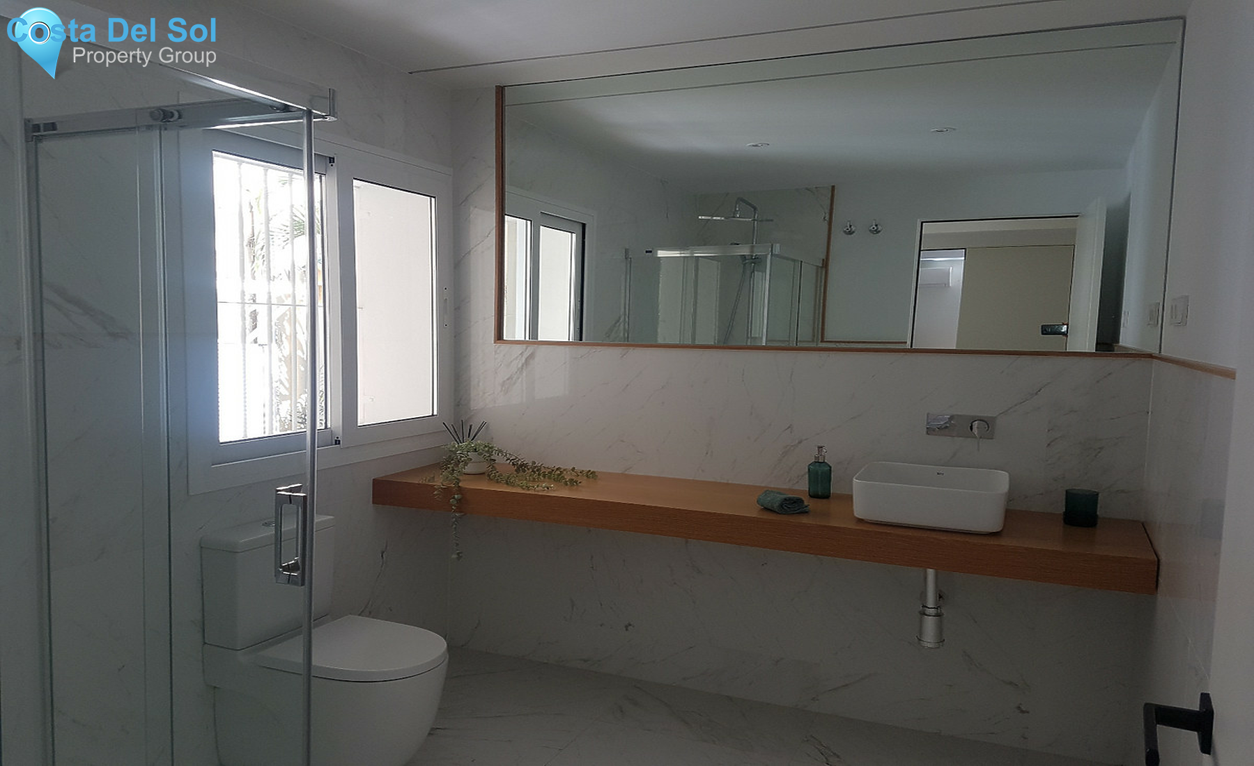 Middle Floor Apartment in Malaga Este-1376452