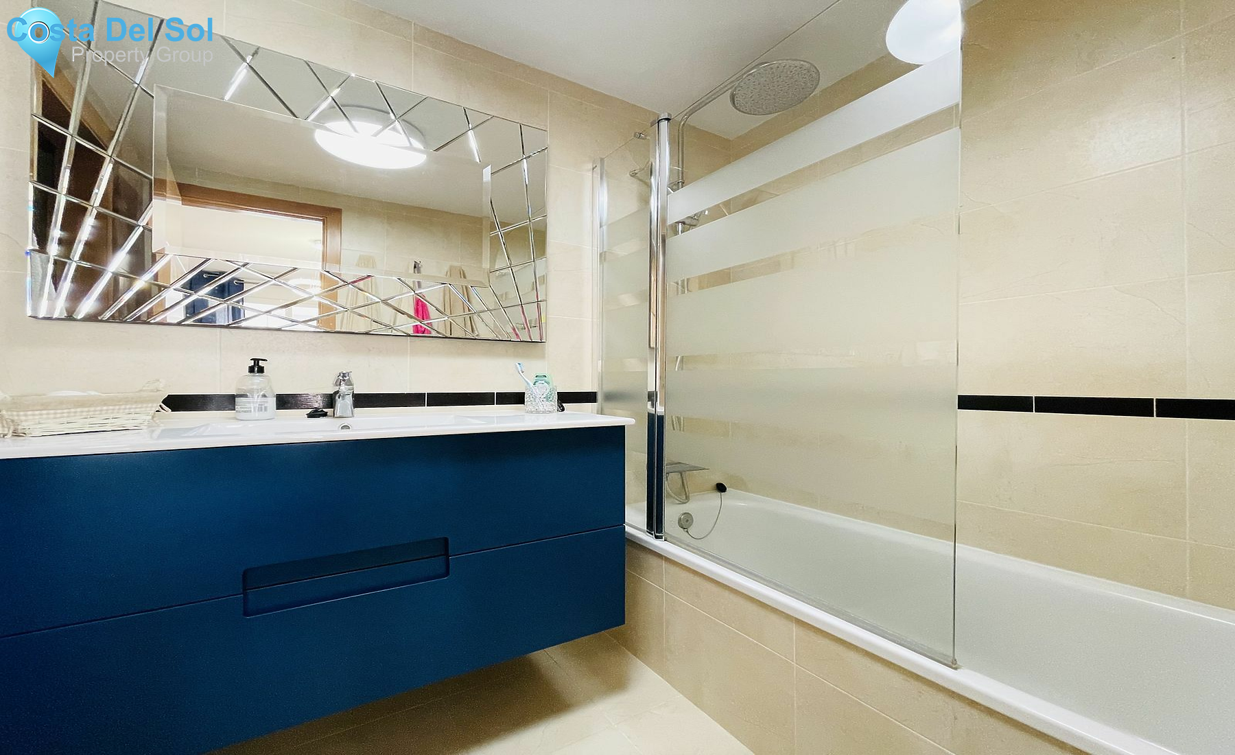 Middle Floor Apartment in Manilva-1497609