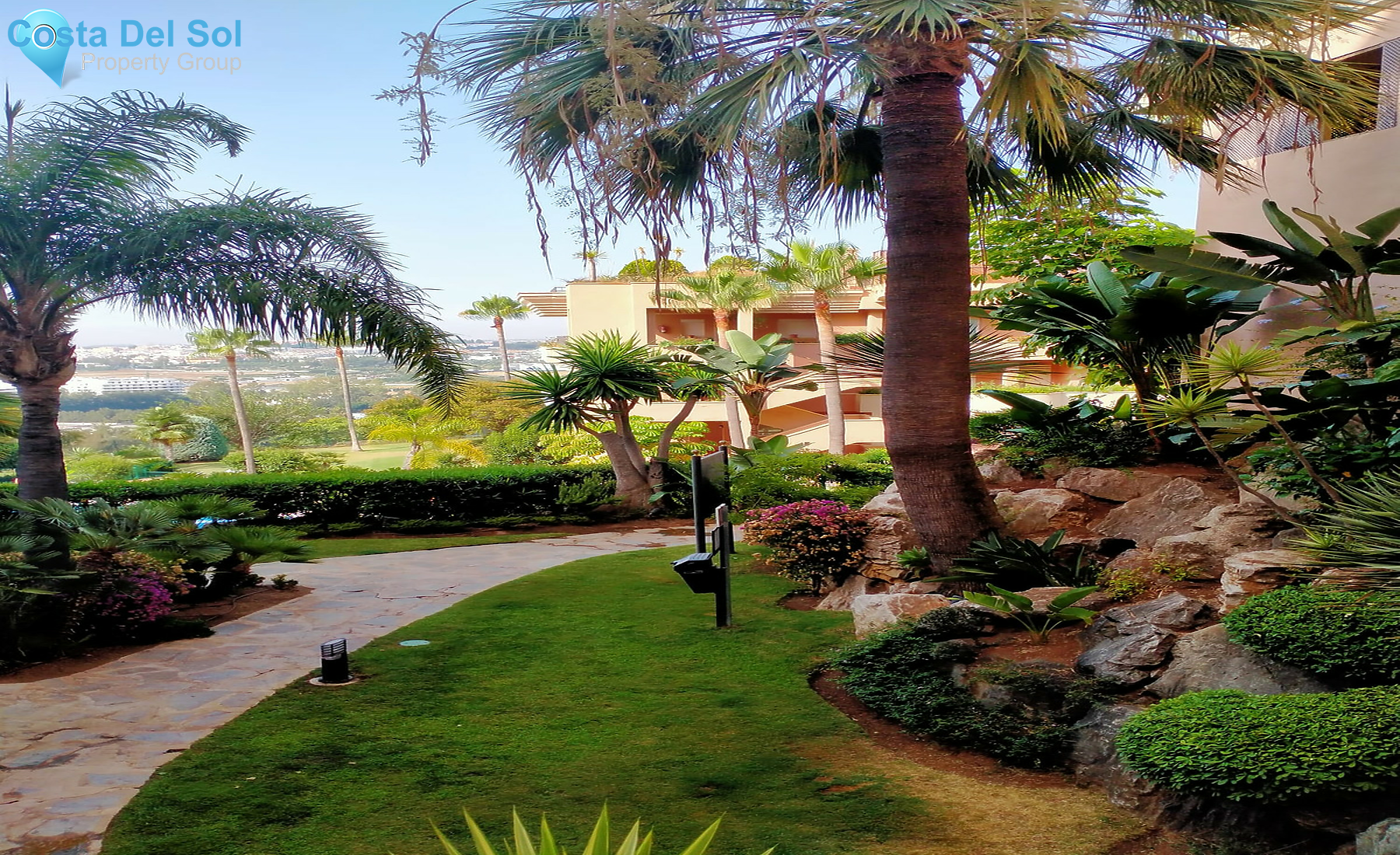 Middle Floor Apartment in Marbella-729473