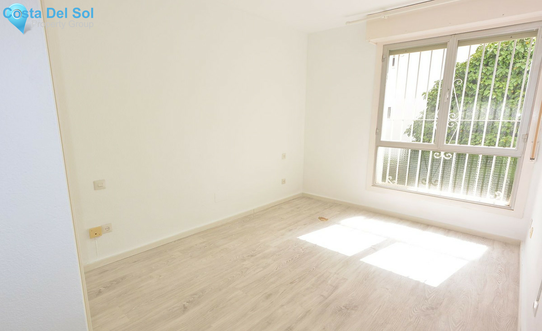Middle Floor Apartment in Marbella-1243930