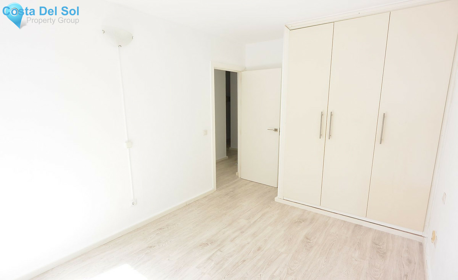 Middle Floor Apartment in Marbella-1243931