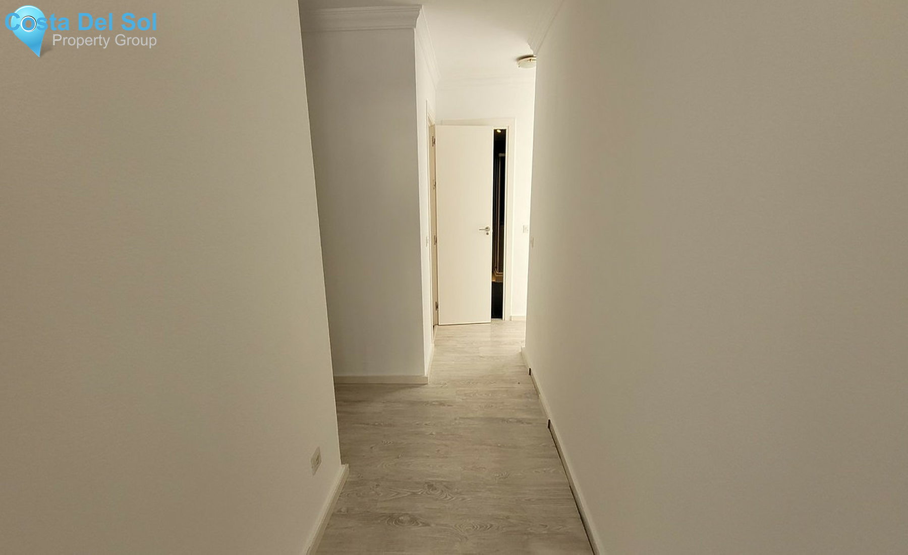 Middle Floor Apartment in Marbella-1243932