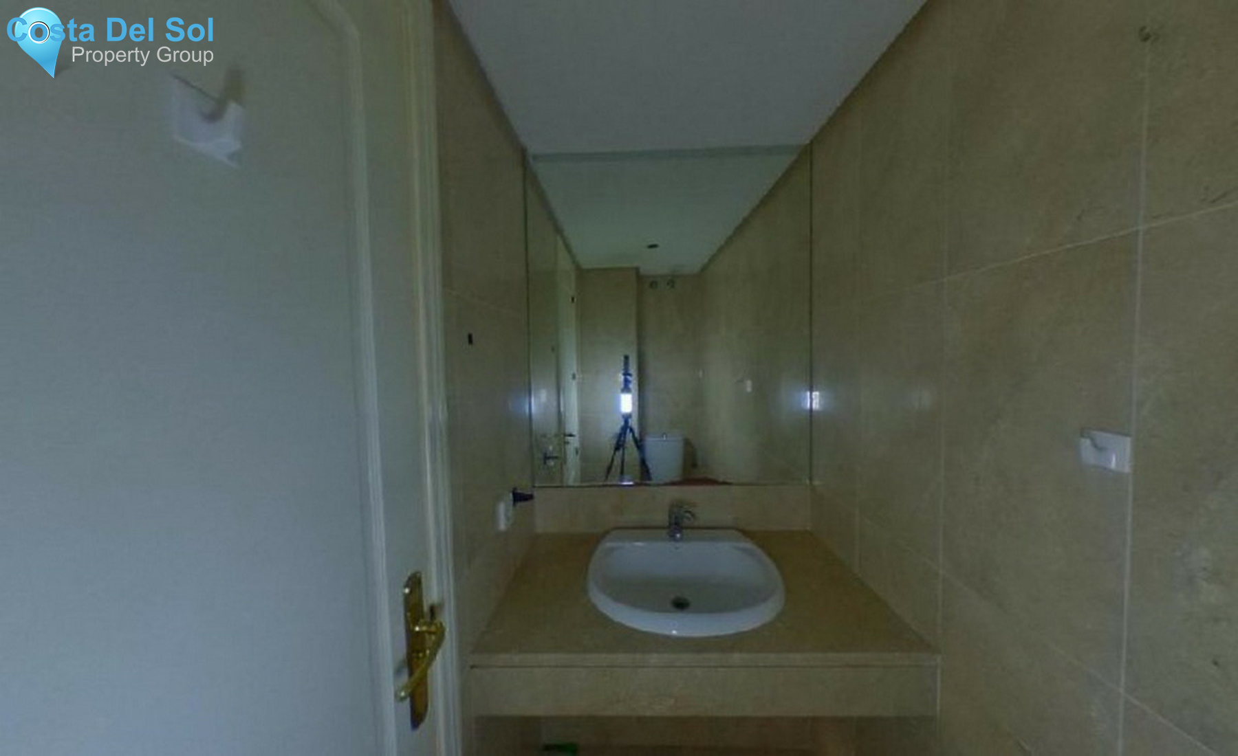 Middle Floor Apartment in Marbella-1250148