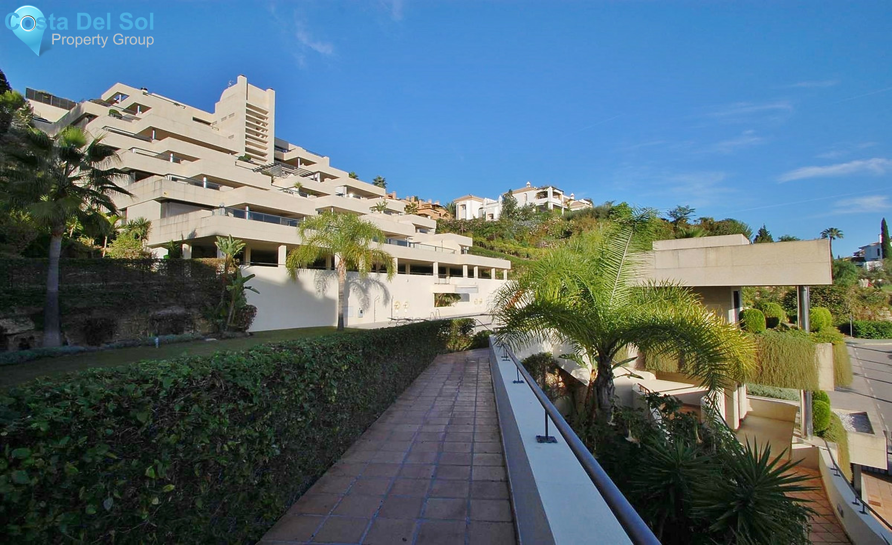 Middle Floor Apartment in Marbella-1252350